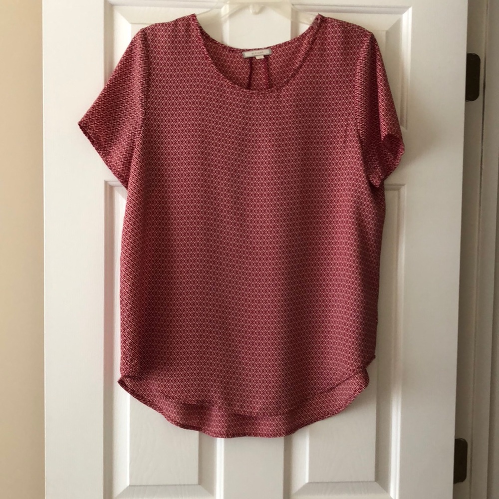 Beautiful Red and White Top